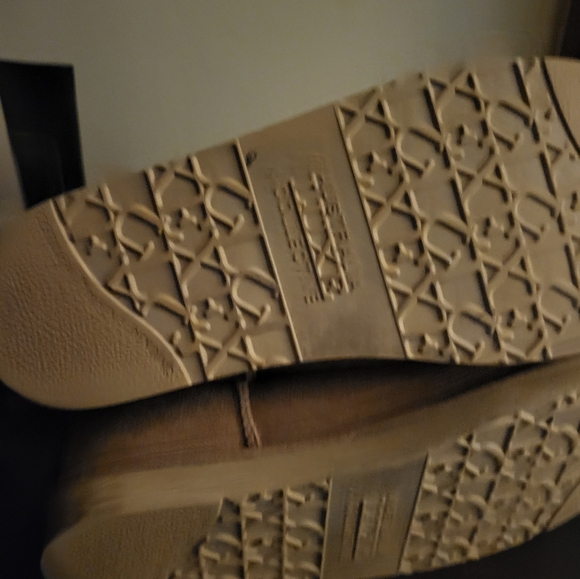 Australian Luxe cozy tall boots. - Picture 3 of 3